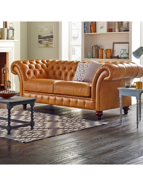 Wings - sofa chesterfield na wysokich nóżkach